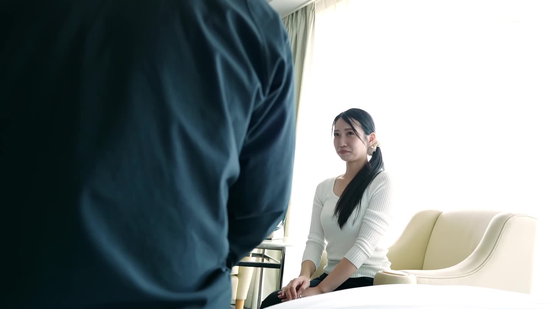 根っからの明るさで職場の絵画スクールはいつも笑顔で溢れてる 今村由美 34歳 素人人妻がAV初出演 - AV大平台 - 中文字幕，成人影片，AV，國產，線上看