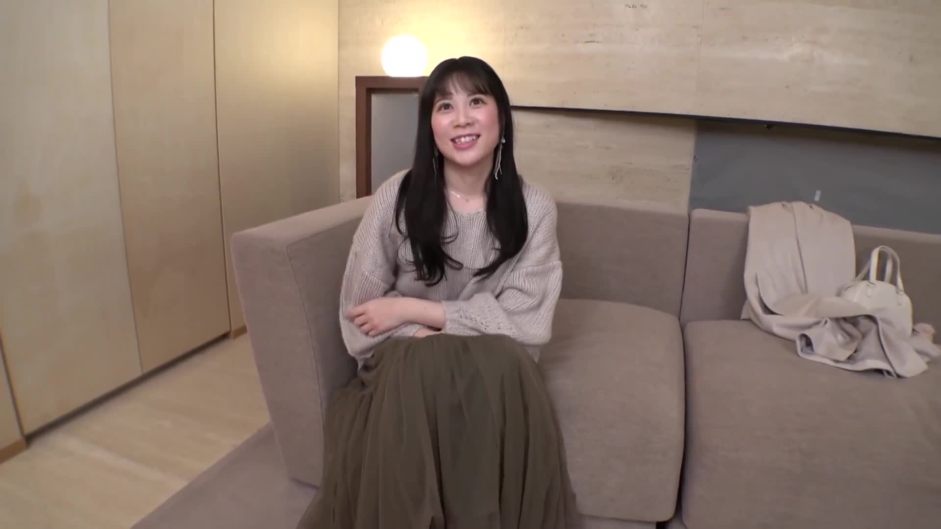黑髮長髮美女藥妝店店員無法抑制性慾，主動應徵！用性感身體猛烈誘惑男人！無法克制洩出的潮水！背後狠狠地插入，一次又一次高潮！【初次拍攝】在網上應徵AV→AV體驗拍攝2403 - AV大平台 - 中文字幕，成人影片，AV，國產，線上看